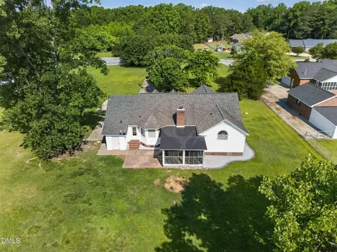 113 Joy Avenue Pikeville NC 27863
