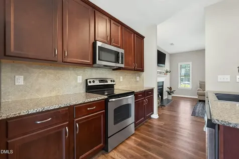 1027 Bridlemine Drive Fuquay Varina NC 27526