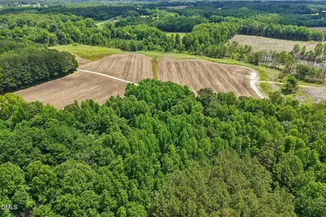 89 Nash County Line Road Castalia NC 27816