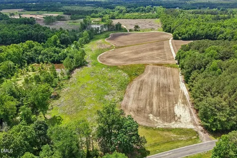 89 Nash County Line Road Castalia NC 27816