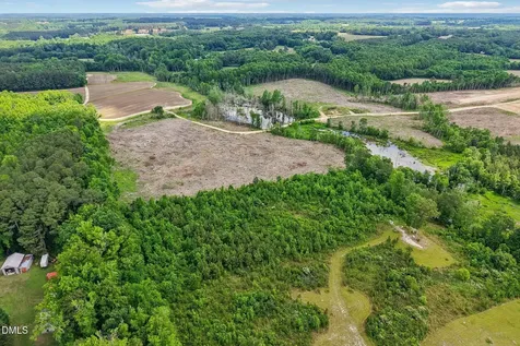 89 Nash County Line Road Castalia NC 27816