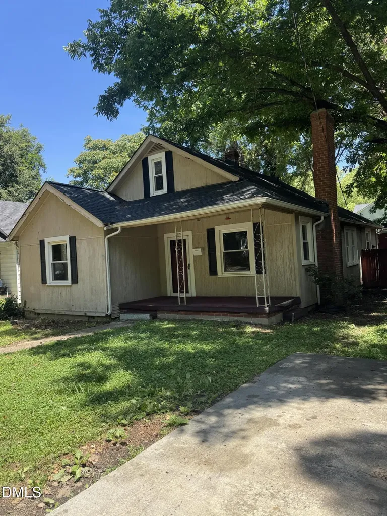 212 Zollicoffer Avenue Henderson NC 27536