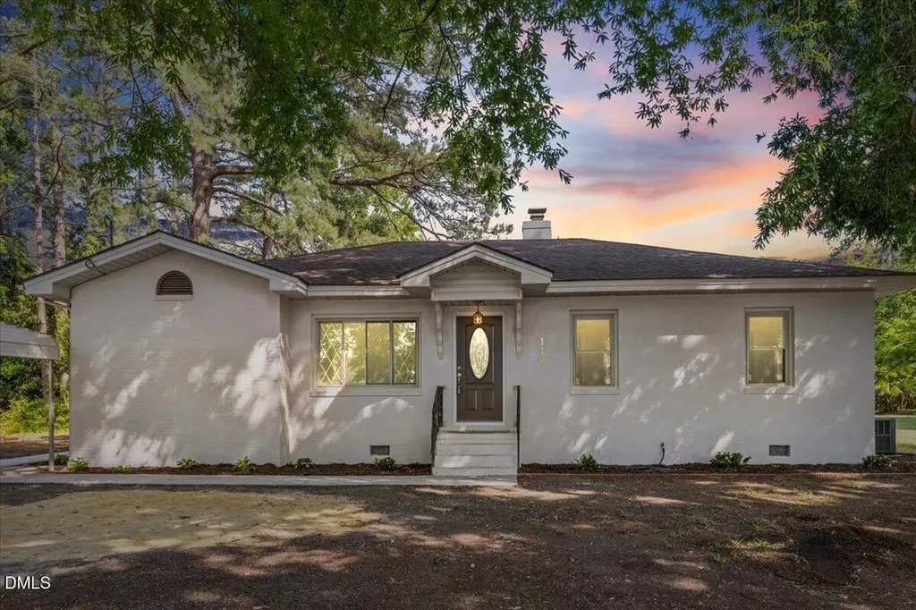 116 S Fitzgerald Street Pine Level NC 27568