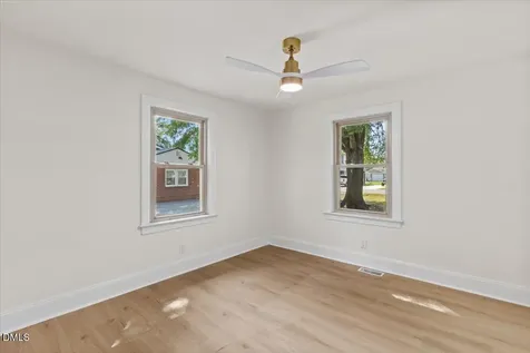 116 S Fitzgerald Street Pine Level NC 27568