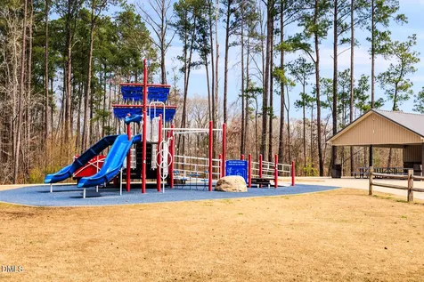 17 Windward Place Lillington NC 27546