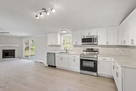 6631 Roundstone Lane Oxford NC 27565