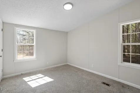 6631 Roundstone Lane Oxford NC 27565