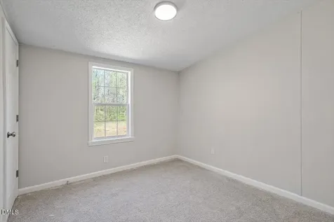 6631 Roundstone Lane Oxford NC 27565