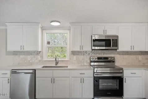 6631 Roundstone Lane Oxford NC 27565