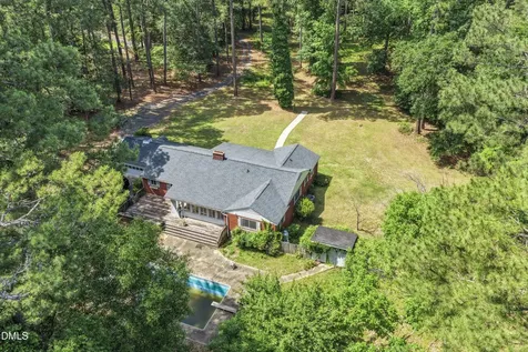 3 Dogwood Forest Clayton NC 27520