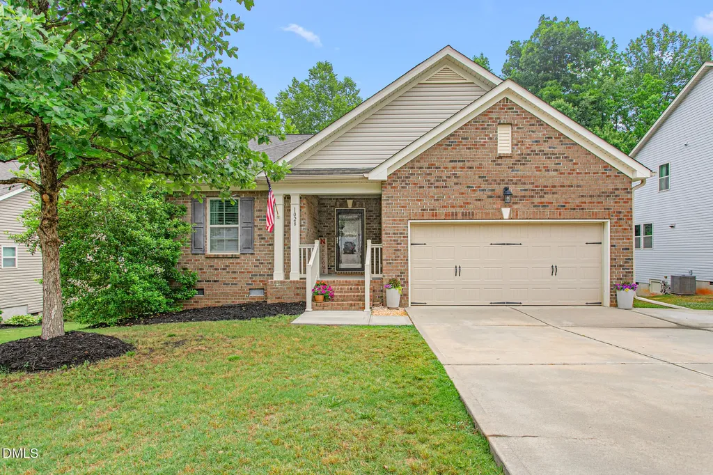 1028 Longleaf Pine Mebane NC 27302