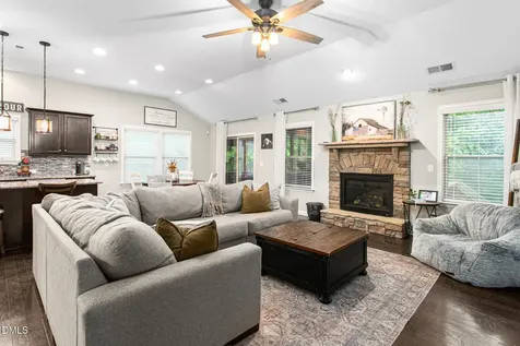 1028 Longleaf Pine Mebane NC 27302