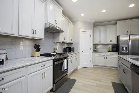 3334 Castlerock Drive Burlington NC 27215