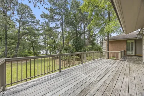 501 Valley Road Fayetteville NC 28305