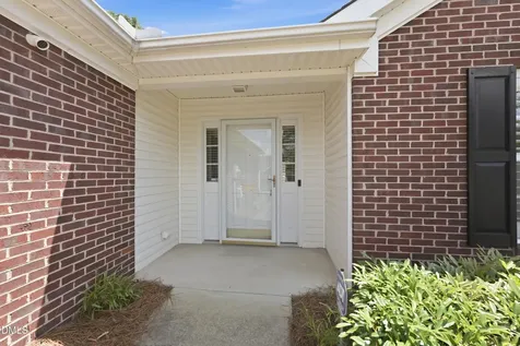 2035 Sweetbay Circle Burlington NC 27215
