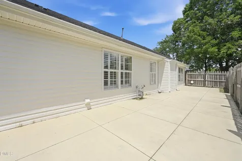 2035 Sweetbay Circle Burlington NC 27215