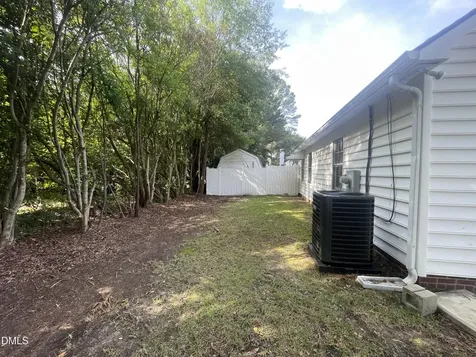 109 Fairwoods Court Dunn NC 28334