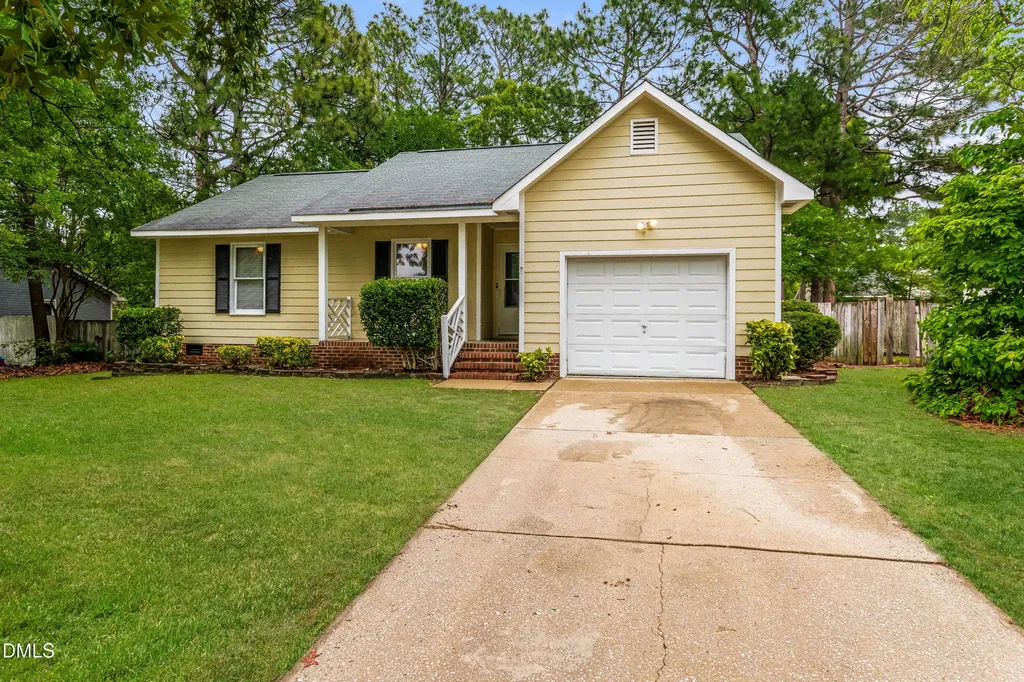 7312 Pebblebrook Drive Fayetteville NC 28314
