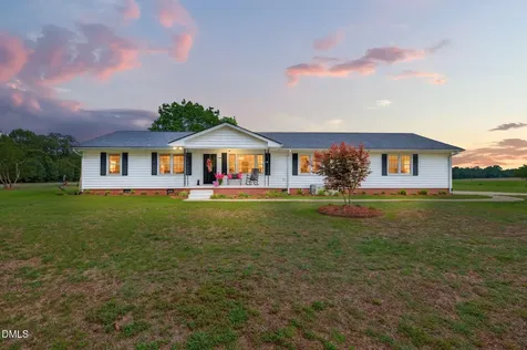 1490 Scott Road Kenly NC 27542