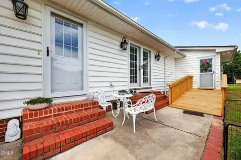 1490 Scott Road Kenly NC 27542