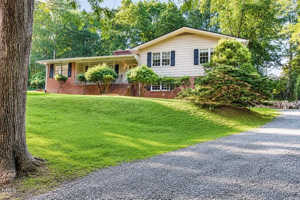 393 Wesley Court Chapel Hill NC 27516