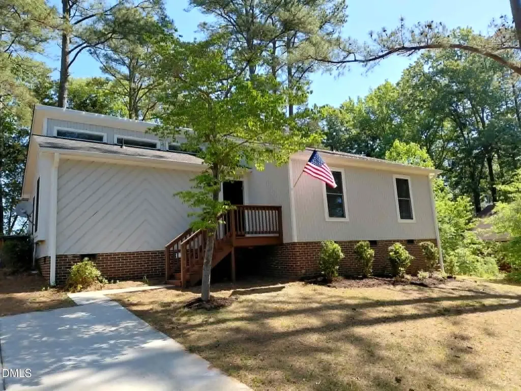 1204 Cedarhurst Drive Sanford NC 27332