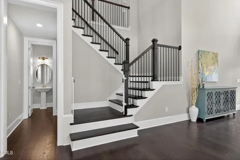 200 Lofty Oak Lane Holly Springs NC 27540