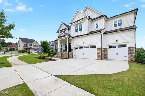 200 Lofty Oak Lane Holly Springs NC 27540