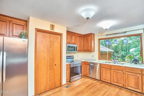 152 Cedar Hills Circle Chapel Hill NC 27514