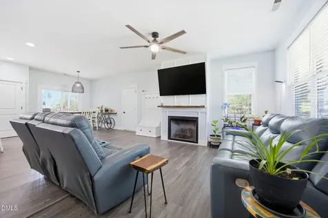 102 Golden Eagle Ridge Zebulon NC 27597