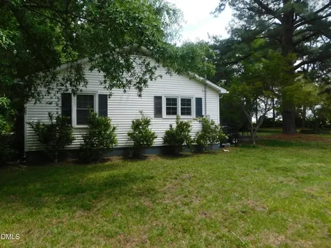 1536 Hight Street Henderson NC 27536