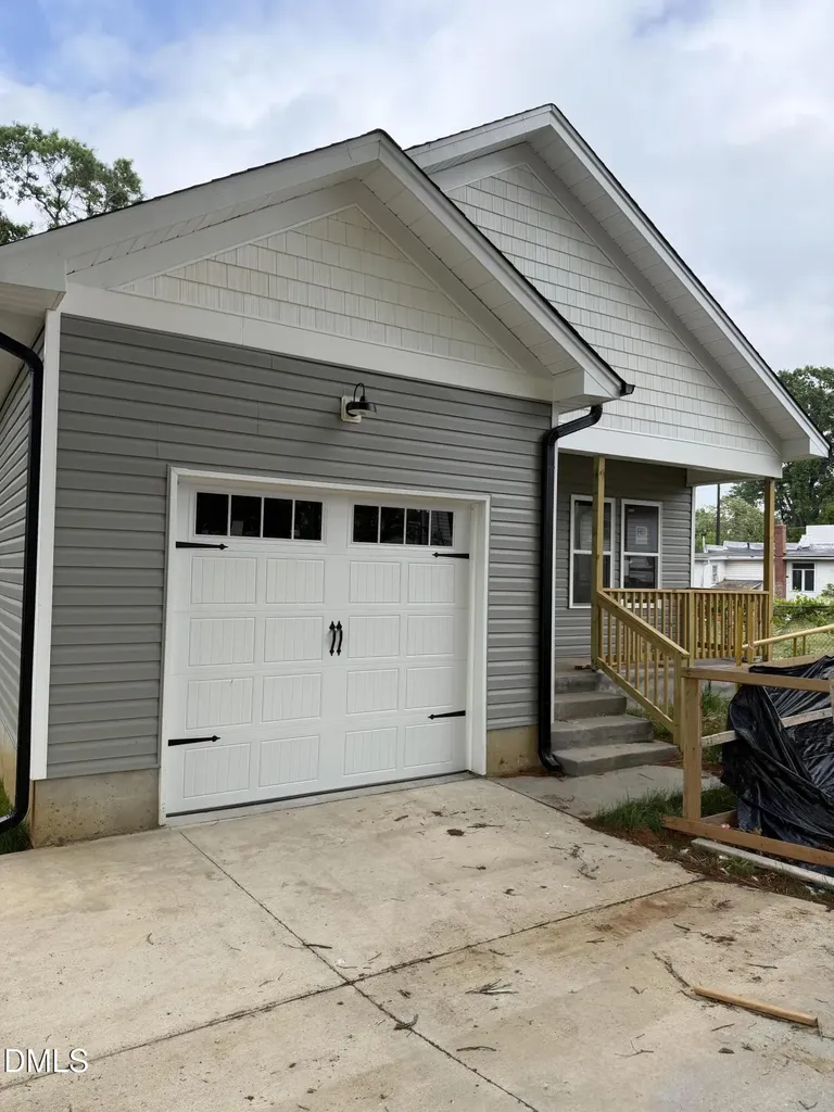 1215 Saint Regis Drive Burlington NC 27217