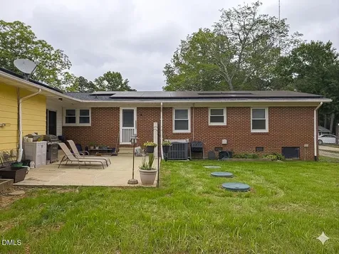 210 Ln Of Sir Gawaine Garner NC 27529