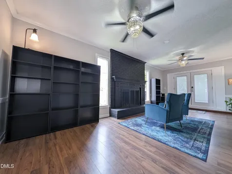 210 Ln Of Sir Gawaine Garner NC 27529