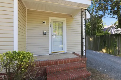 107 Carr Street Chapel Hill NC 27516