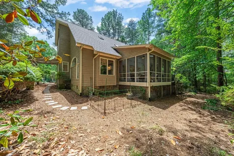4 Hunters Green Court Durham NC 27712