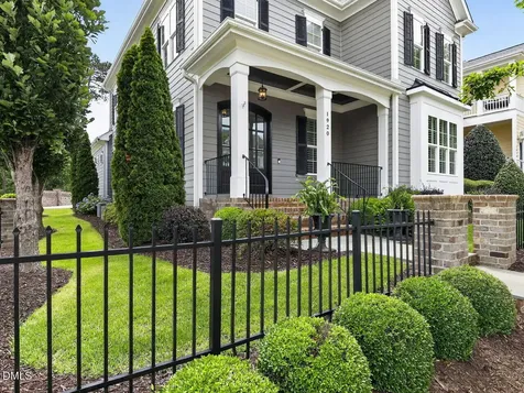 1920 Green Oaks Parkway Holly Springs NC 27540