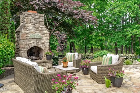 2922 Bells Pointe Court Apex NC 27502