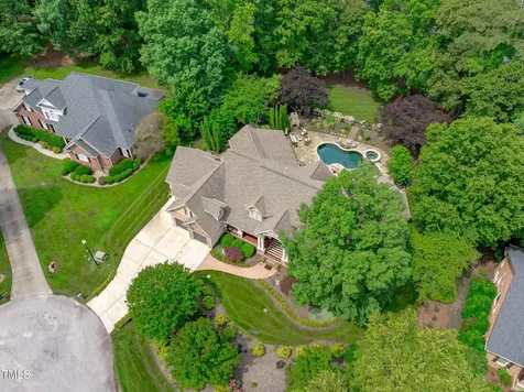 2922 Bells Pointe Court Apex NC 27502