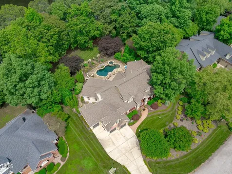 2922 Bells Pointe Court Apex NC 27502