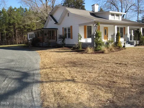 815 N Durham Avenue Creedmoor NC 27522