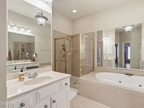 351 Bridgegate Drive Cary NC 27519