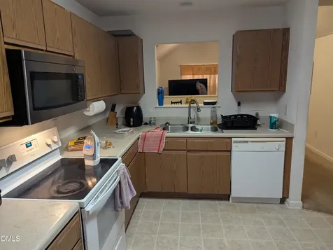 3627 Cyrus Street Raleigh NC 27610