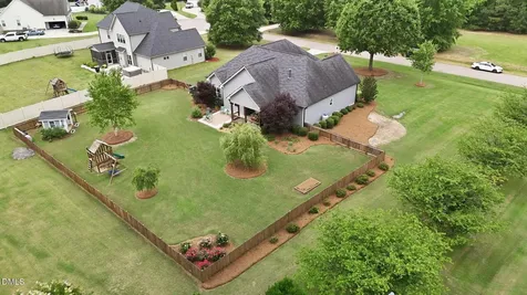 15 Ashland Court Zebulon NC 27597
