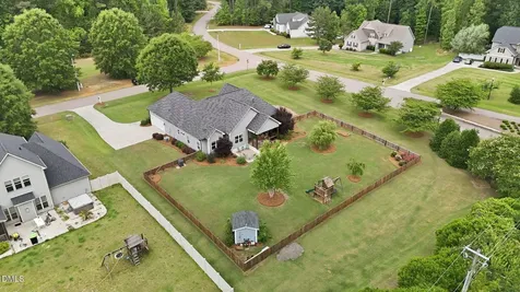 15 Ashland Court Zebulon NC 27597