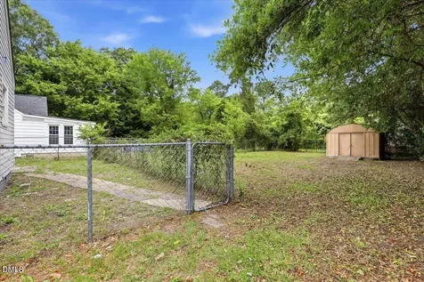 1313 Maple Street Goldsboro NC 27530