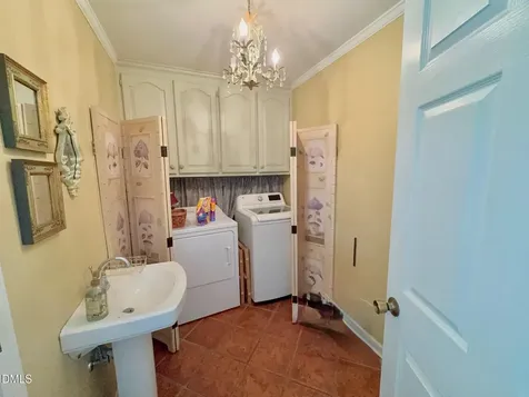 1080 Hedrick Drive Henderson NC 27537