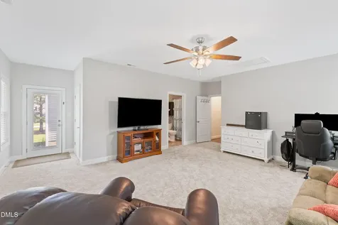 548 Brazil Nut Lane Smithfield NC 27577