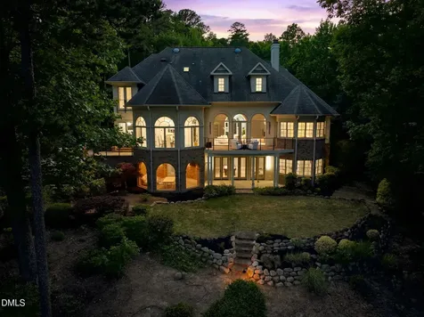 25303 Ludwell Chapel Hill NC 27517