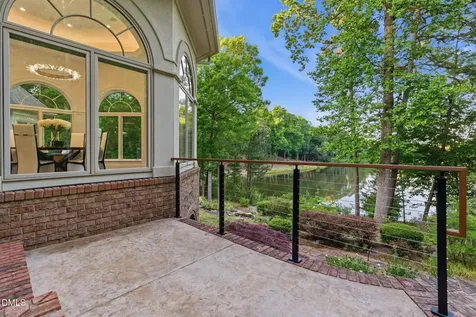 25303 Ludwell Chapel Hill NC 27517
